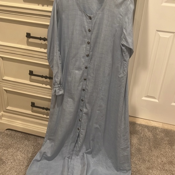 Abaya - Picture 2 of 3